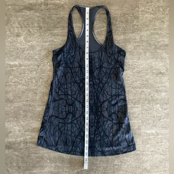 Lululemon Cool Racerback - Size 4 - Picture 3 of 5